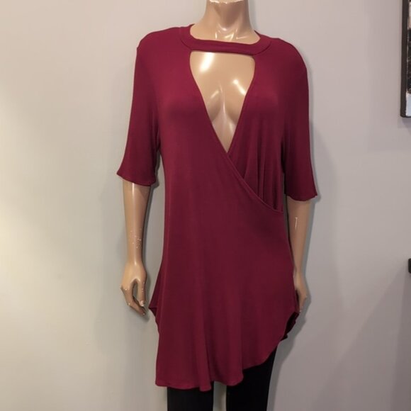 3/$20 Crave Fame By Almost Famous Wrap Top Short Sleeve Cut Out Vneck Ribbed - Picture 2 of 11